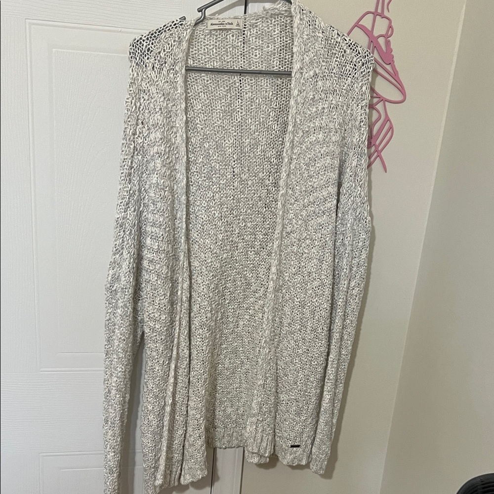 Abercrombie & Fitch Gray Knit Cardigan